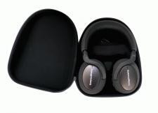 Bowers_WIlkins-PX7_folded_in_case-thumb-225xauto-23667.jpg