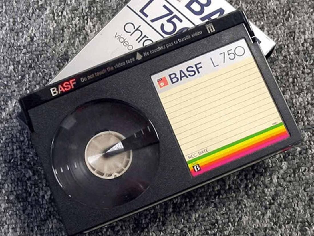 近距离观察 Betamax。（来源：ABC）.jpg
